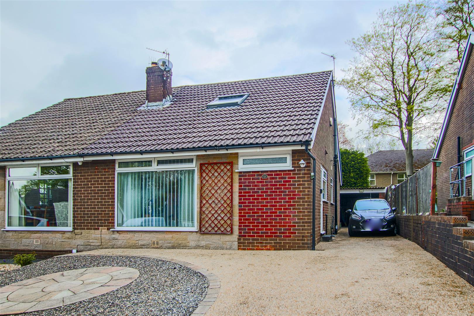 2 Bed House For Sale - Main Image